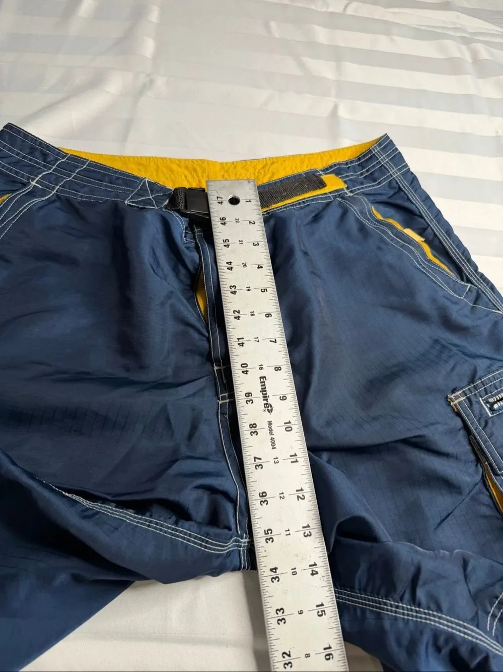 O’Neill Vintage Y2K Navy Blue Cargo Board Shorts Men’s Size 36
